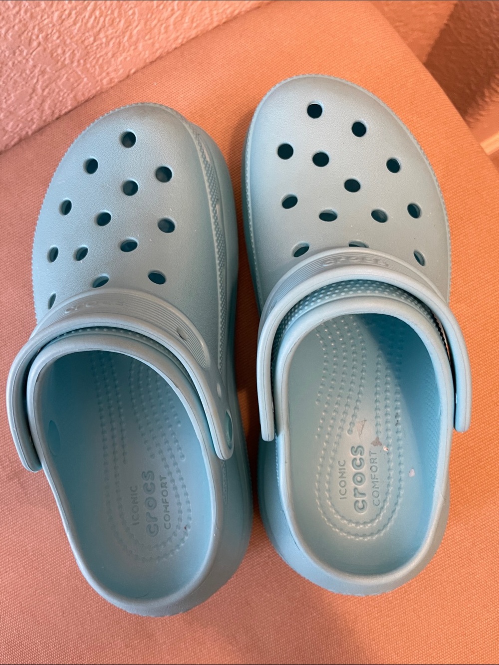 CROCS Adult Women’s Classic Clog in Aqua